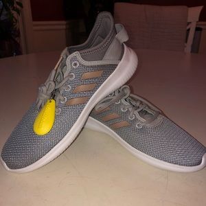 Adidas women’s tennis shoes